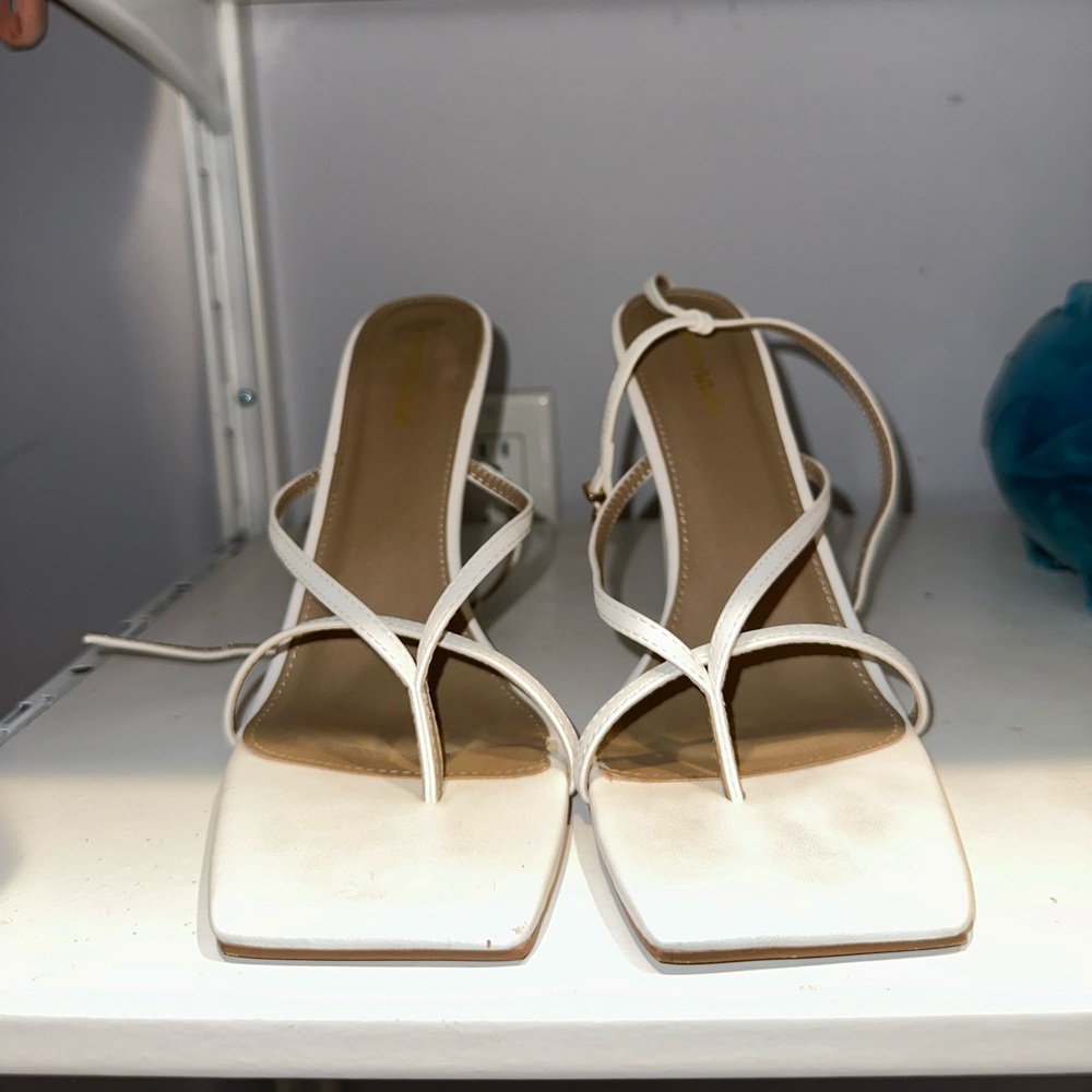 White heels 🤍